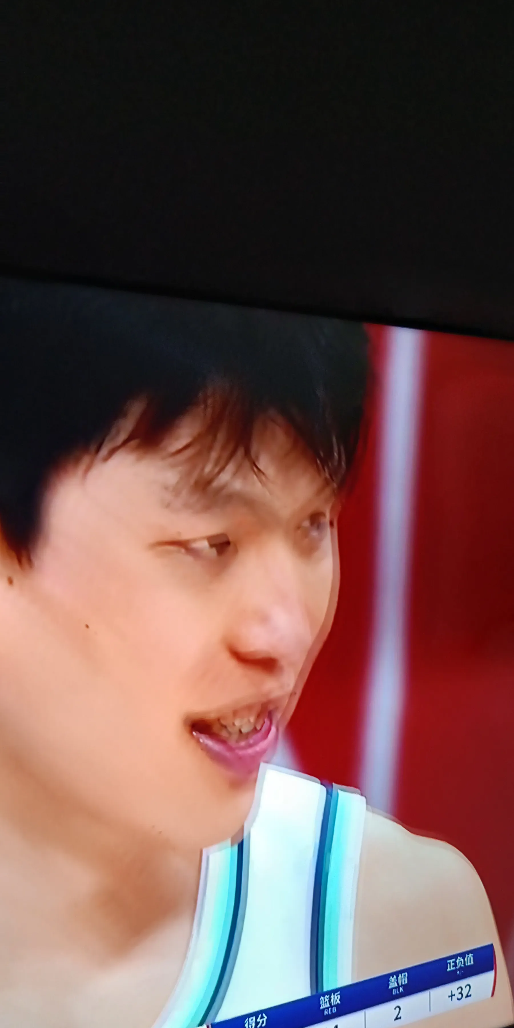 山东男篮训练开放日，今夜队长鼓劲引欢呼，NBA季后赛在即，临场指挥获称赞(山东男篮今天最新消息新闻发布会)