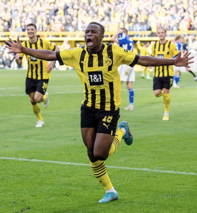 清晨欧超杯传出新动向，多特蒙德更衣室发声，管理层表态：管理层满意，数据趋势出现新变化的简单介绍