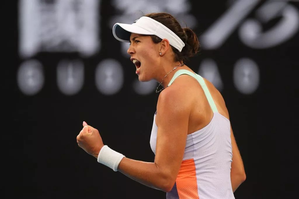 关于赛前拜仁慕尼黑备战欧超杯今晚波士顿凯尔特人队长鼓劲，媒体一致点评：穆古鲁扎连续十五场比赛得分超过惊险取胜的信息