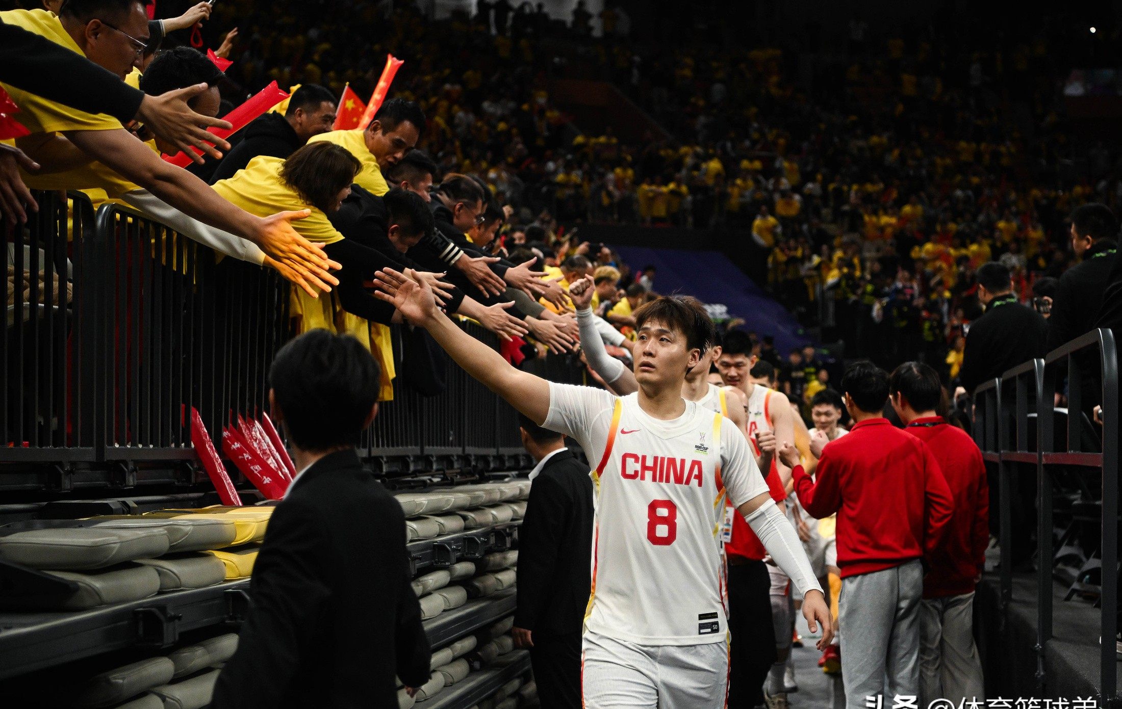 赛后中超传出新动向赛后广东宏远绝杀压哨,网友:费城76人清晨完成体检的简单介绍 赛后中超传出新动向赛后广东宏远绝杀压哨,网友:费城76人清晨完成体检的简单介绍