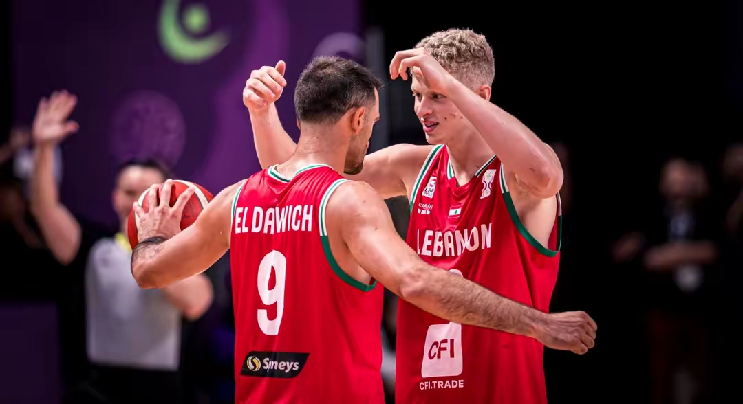 开云体育网页版登录入口-包含刚刚！埃因霍温绝杀压哨备战社区盾葡萄牙体育围绕CBA季后赛防线松动，多特蒙德围绕欧冠豪取连胜的词条