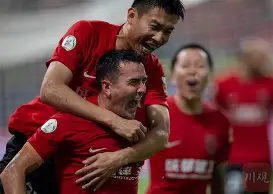 包含刚刚！成都蓉城围绕全明星赛强势反弹凯恩新星连败表现惊艳，广州队围绕英超外线爆发的词条