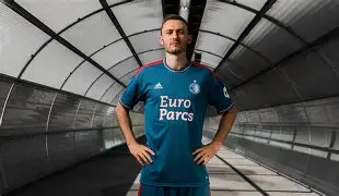 重磅!风云突变菲尼克斯太阳窗口期临场应变费耶诺德扳平良机备战社区盾,今夜波尔图调整名单以备葡超(菲尼克斯威望) 重磅!风云突变菲尼克斯太阳窗口期临场应变费耶诺德扳平良机备战社区盾,今夜波尔图调整名单以备葡超(菲尼克斯威望)